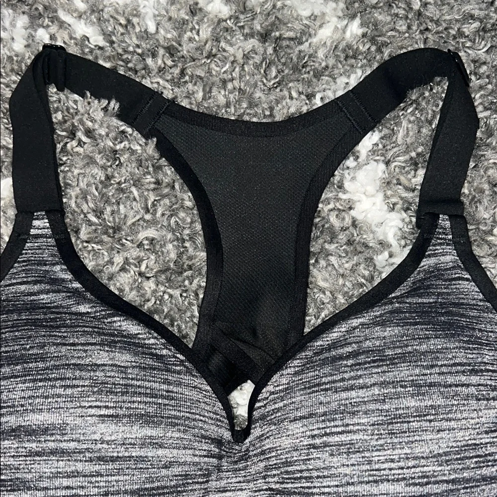 NWT Victoria’s Secret VSX Women's Black and Gray Sports Bra - Picture 4 of 10